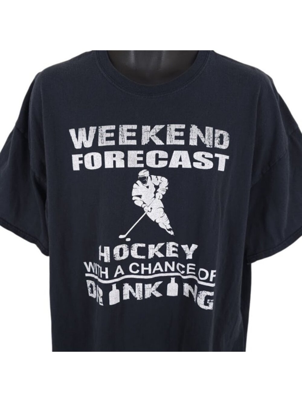 Hockey T Shirt Mens Size 2XL Black Weekend Forecast Hockey Chance Of Drinking